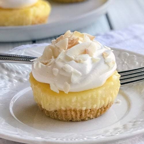 Best Ever Coconut Cream Pie Cupcakes