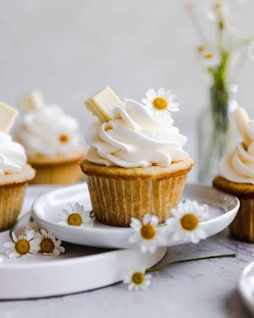 How To Decorate The Perfect Cupcake