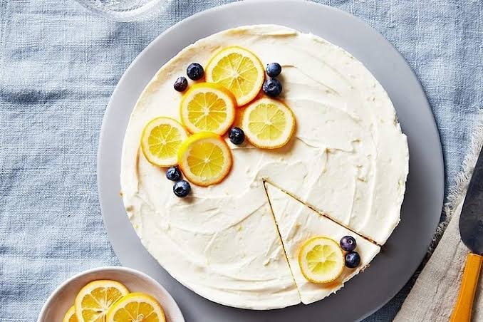 No Bake Lemon Macaroon Cheesecake.