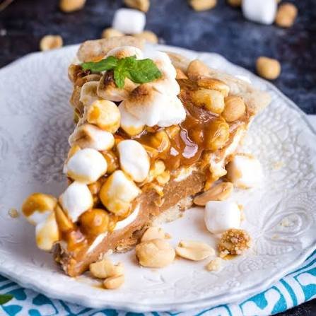 No Bake Peanut Butter Marshmallow Pie