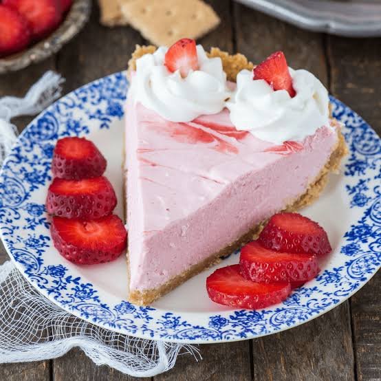 No Bake Strawberry Mousse Cake.