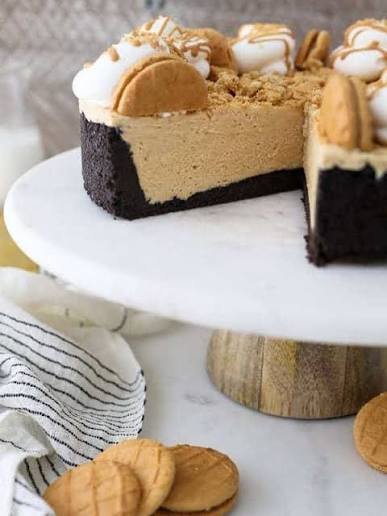 Peanut Butter Brownie Mousse Pie