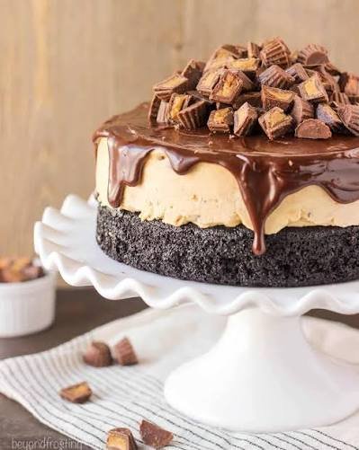 Peanut Butter Cup Ice Cream Cake