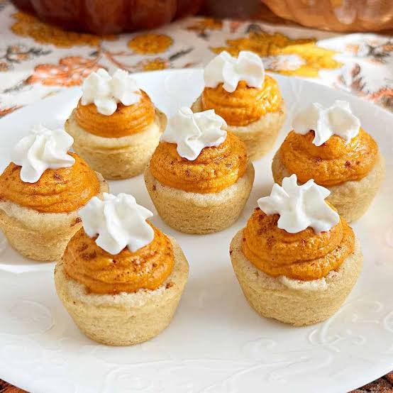 Pumpkin Cream Pie Cookie Cups
