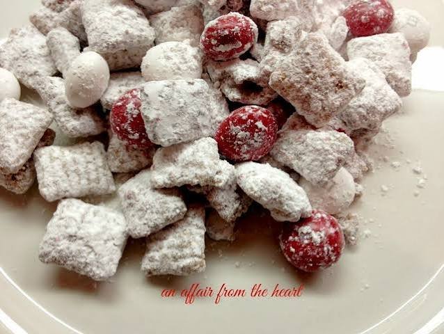Chocolate Peppermint Puppy Chow for the Holidays