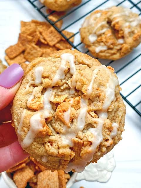 Homemade Cinnamon Toast Crunch Marshmallow Cookies