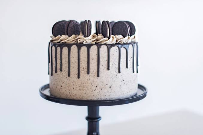 Double Cookies And Cream Cookie Cake