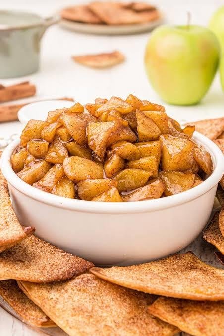 Easy Apple Pie Dip With Crispy Pie Chips