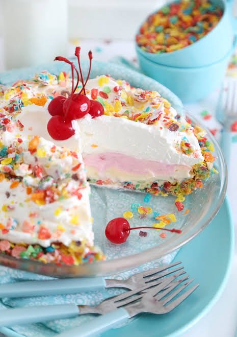 Easy Fruity Pebble Ice Cream Cake Recipe