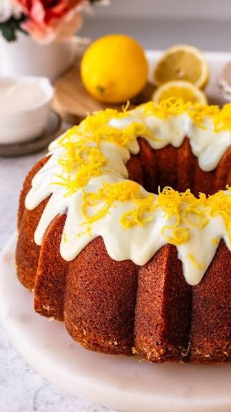 Easy Lemon Oreo Cheesecake Bundt Cake