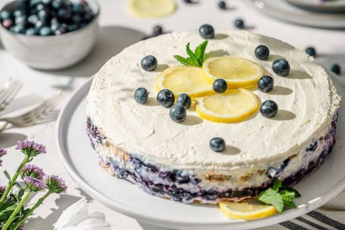 No Bake Blueberry Lemon Cheesecake Icebox Cake