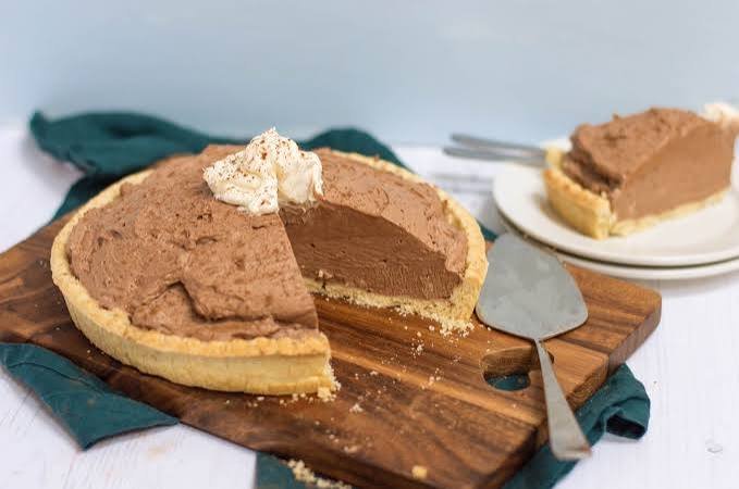 No Bake Chocolate Nutter Butter Mousse Pie
