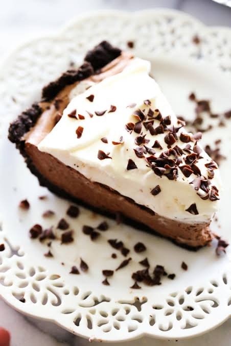 No Bake Oreo Chocolate Mousse Pie.