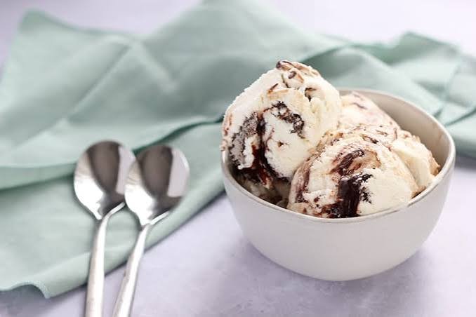 No Churn Fudgy Brownie Batter Ice Cream