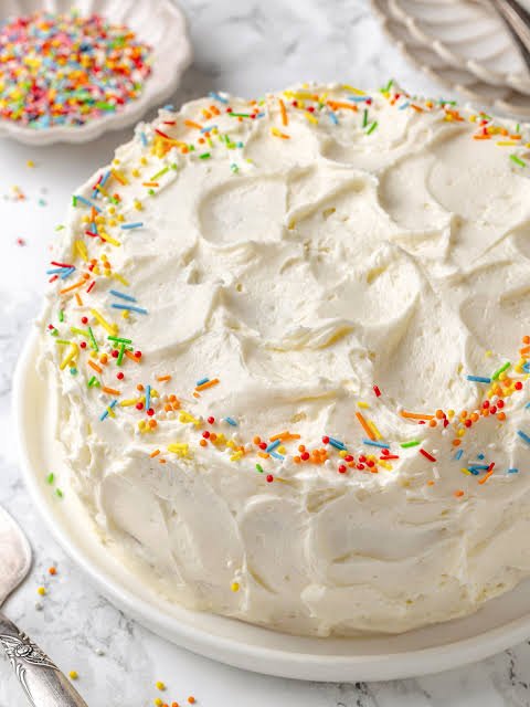 Tips For Decorating With Buttercream Frosting.