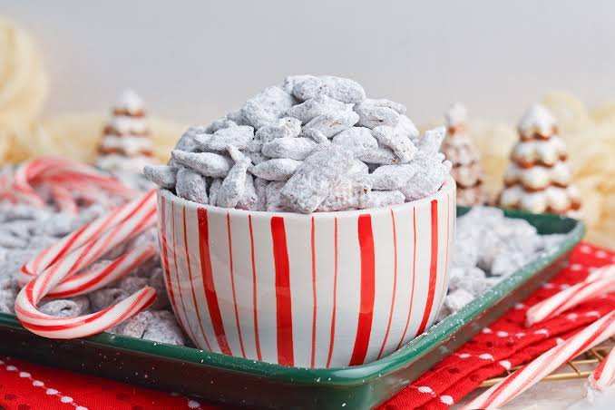 Double Chocolate Peppermint Puppy Chow