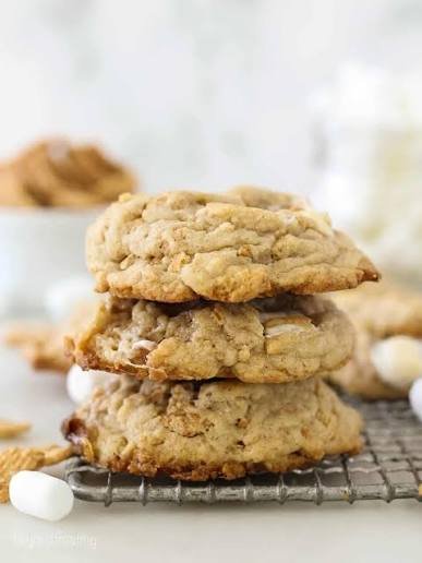 The Best Cinnamon Toast Crunch Marshmallow Cookies